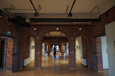 İSTANBUL, TURKIYE - 13 Nisan 2024: Bulgur Palas, İstanbul. Konak restore edildi ve bir kütüphane ve kültür merkezine dönüştürüldü.