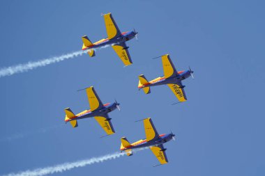 ESKISEHIR, TURKIYE - 16 Eylül 2023: Romen Şahin Aerobik Takımı Sivrihisar SHG Hava Gösterisinde sergilendi