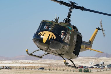 ESKISEHIR, TURKIYE - 17 Eylül 2023: M.S.O Air and Space Museum Bell UH-1H Iroquois (9266) Sivrihisar SHG Airshow 'da sergilendi