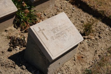 CANAKKALE, TURKIYE - 18 Haziran 2024: Gelibolu 'daki Mezarlıkta Tombstone