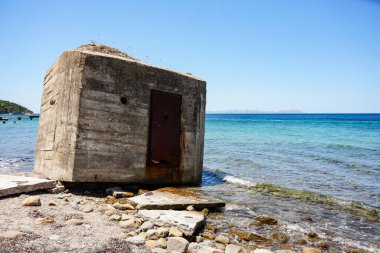 Gelibolu 'daki eski sığınak, Çanakkale Şehri, Türkiye