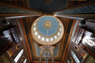 İSTANBUL, TÜRKİYE - 20 Temmuz 2024: İstanbul 'daki Yıldız Hamidiye Camii