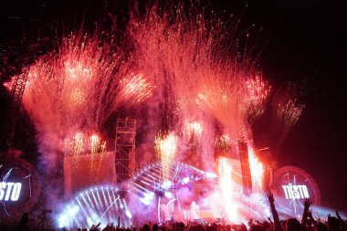 İSTANBUL, TURKIYE - Ağustos 08, 2024: İstanbul 'da DJ Tiesto Konseri