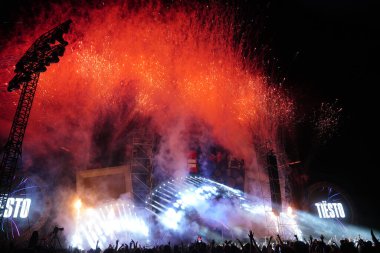 İSTANBUL, TURKIYE - Ağustos 08, 2024: İstanbul 'da DJ Tiesto Konseri