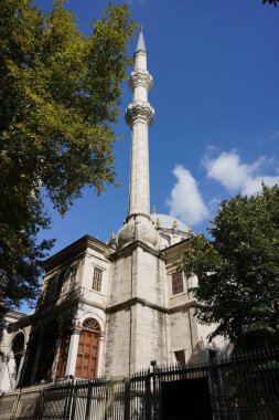 İSTANBUL, TÜRKİYE - 27 Temmuz 2024: İstanbul Tophane Nusretiye Camisi