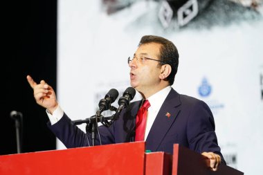 İSTANBUL, TURKIYE - ECTOBER 06, 2024: İstanbul Belediye Başkanı Ekrem İmamoğlu İstanbul 'un Özgürlüğü Kutlaması sırasında