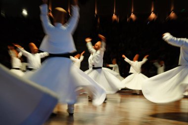 KONYA, TURKIYE - 14 Aralık 2024: Seb-i Arus, Konya 'da Düğün Günü Seb-i Arus sırasında Dervişler