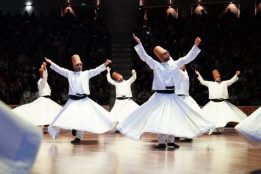 KONYA, TURKIYE - 14 Aralık 2024: Seb-i Arus, Konya 'da Düğün Günü Seb-i Arus sırasında Dervişler
