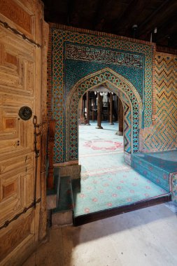 KONYA, TURKIYE - 15 Aralık 2024: Konya 'nın Beysehir ilçesindeki Esrefoğlu Camii. Cami 13. yüzyılda inşa edildi..