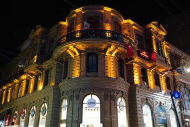 İSTANBUL, TURKIYE - 01 Ekim 2024: Cite de Pera, Cicek Pasaji Istiklal Bulvarı