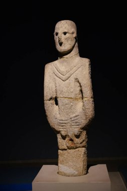 SANLIURFA, TURKIYE - ŞUBAT 02, 2025: Şanlıurfa Arkeoloji ve Mozaik Müzesinde Urfa Adamı