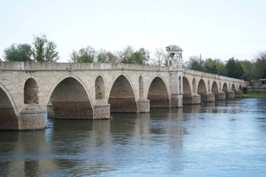 Meric Nehri üzerindeki Meric Köprüsü, Edirne Şehri, Türkiye
