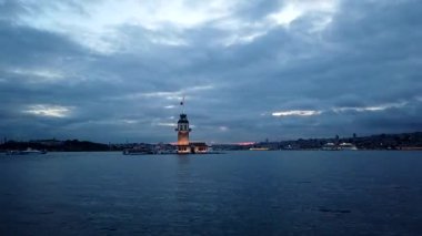 İstanbul Boğazı 'ndaki Bakireler Kulesi, İstanbul Kenti, Türkiye