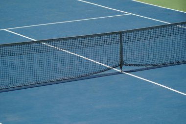 Yaz Gününde Tenis Sahasının Ayrıntıları