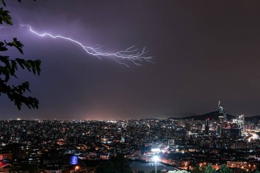 İstanbul 'da Şimşek, Türkiye