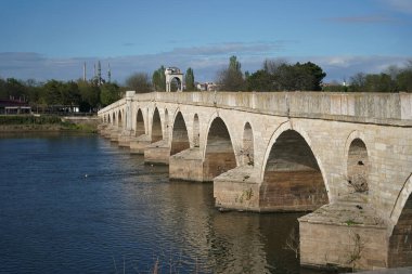 Meric Nehri üzerindeki Meric Köprüsü, Edirne Şehri, Türkiye