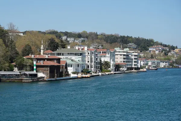 İstanbul 'un İstanbul kenti İstanbul' un Boğaz tarafında binalar