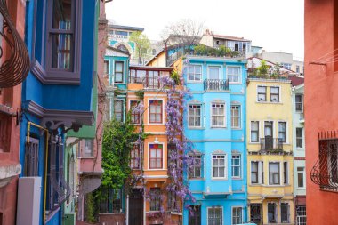 İstanbul 'un Fener ilçesindeki Eski Evler, Türkiye