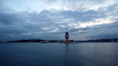 İstanbul Boğazı 'ndaki Bakireler Kulesi, İstanbul Kenti, Türkiye