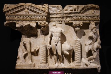 ANTALYA, TURKIYE - 23 Mart 2025: Antalya Arkeoloji Müzesinde lahit