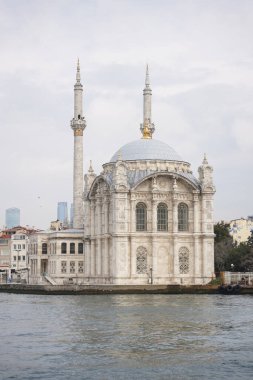 İstanbul 'da Buyuk Mecidiye Camii, Türkiye