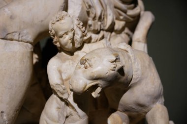 ANTALYA, TURKIYE - 23 Mart 2025: Antalya Arkeoloji Müzesinde Dionysus Heykeli