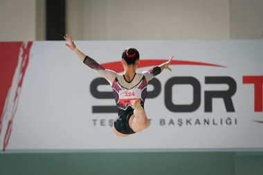 ANTALYA, TURKIYE - 23 Mart 2025: Aiko SUGIHARA FIG Artistik Jimnastik Aletleri Dünya Kupası 2025, Antalya