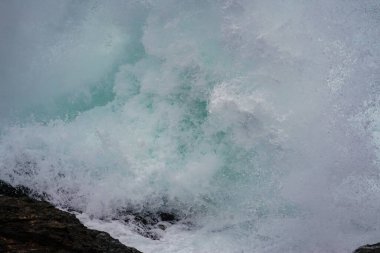 İstanbul 'un Karadeniz kıyısında fırtınalı bir gün, Türkiye