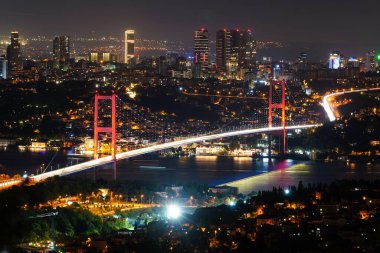 İstanbul 'da Boğaziçi Köprüsü, Türkiye