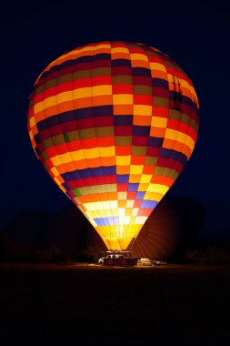 Kapadokya 'da Sıcak Hava Balonu, Nevsehir Şehri, Türkiye