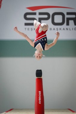 ANTALYA, TURKIYE - 23 Mart 2025: Claire PEASE FIG Artistik Jimnastik Aygıtları Dünya Kupası 2025, Antalya