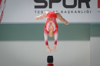 ANTALYA, TURKIYE - 23 Mart 2025: Zhuofan Tian FIG Artistik Jimnastik Aletleri Dünya Kupası 2025, Antalya