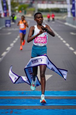 İSTANBUL, TURKIYE - 27 Nisan 2025: Miriam Chebet İstanbul 'da yarı maraton koşuyor