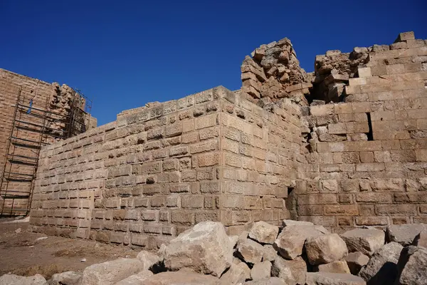 Şanlıurfa 'daki Harran Şatosu, Türkiye