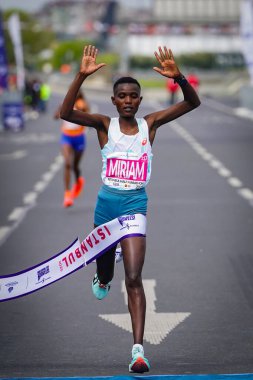 İSTANBUL, TURKIYE - 27 Nisan 2025: Miriam Chebet İstanbul 'da yarı maraton koşuyor