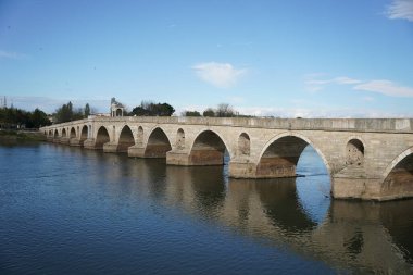 Meric Nehri üzerindeki Meric Köprüsü, Edirne Şehri, Türkiye
