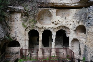 Samandağ 'daki Besikli Mağarası, Hatay Şehri, Türkiye