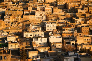Türkiye 'de Mardin' in Gündoğumu Manzarası