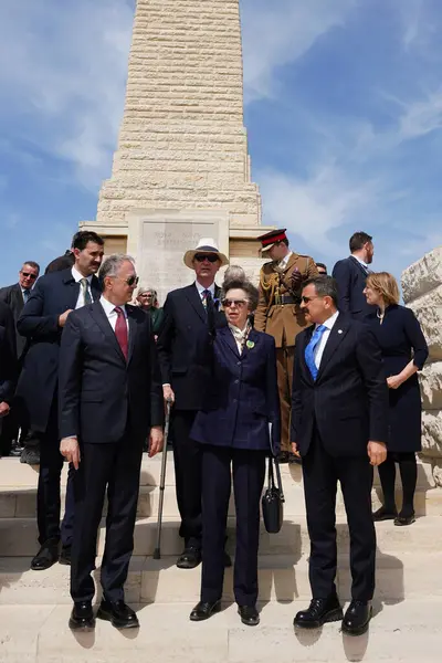 CanAKKALE, TURKIYE - 24 Nisan 2025: Prenses Royal Anne Gelibolu Kara Savaşları 'nın 110. yıldönümüne katıldı Gelibolu Yarımadası' ndaki Cape Helles Anıtı 'nda anıldı.