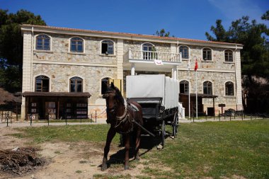 CanAKKALE, TURKIYE - 23 Nisan 2025: Gelibolu 'daki Alcitepe 1915 Kızılay Hastanesi Müzesi