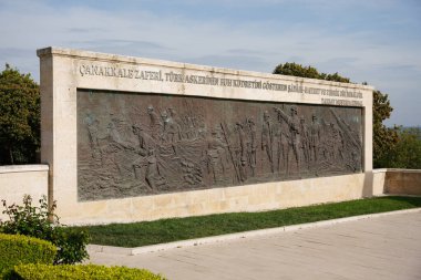 CANAKKALE, TURKIYE - 24 Nisan 2025: Gelibolu 'daki 57. Piyade Alayı Şehitleri Mezarlığı