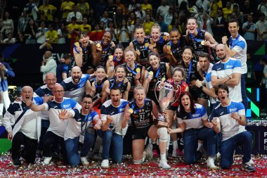 ISTANBUL, TURKIYE - Mayıs 04, 2025: Imoco Volley Conegliano oyuncuları Ulker Sports Arena 'da CEV Şampiyonlar Ligi Volley Finali' ni kazandılar
