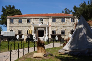 CanAKKALE, TURKIYE - 23 Nisan 2025: Gelibolu 'daki Alcitepe 1915 Kızılay Hastanesi Müzesi