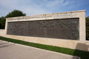 CANAKKALE, TURKIYE - 24 Nisan 2025: Gelibolu 'daki 57. Piyade Alayı Şehitleri Mezarlığı