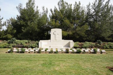 CANAKKALE, TURKIYE - 24 Nisan 2025: Gelibolu 'daki Mezarlık ve Anıt