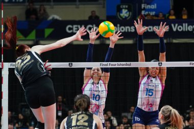 ISTANBUL, TURKIYE - MAYIS 03, 2025: Marina Markova, Vakıfbank - Savino Del Bene Scandicci CEV Şampiyonlar Ligi Volley Şampiyonlar Ligi Şampiyonlar Ligi 'nin Ulker Sports Arena' da oynanan 4.
