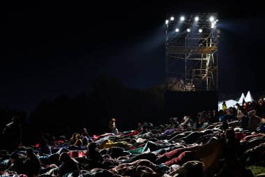 CANAKKALE, TURKIYE - 25 Nisan 2025: Anzak Günü şafak töreni ve Gelibolu Kara Savaşları 'nın 110. yıldönümü Gelibolu Yarımadası' ndaki Anzak Koyu 'nda kutlandı.