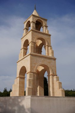 CANAKKALE, TURKIYE - 24 Nisan 2025: Gelibolu 'daki 57. Piyade Alayı Şehitleri Mezarlığı