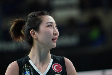 ISTANBUL, TURKIYE - Mayıs 03, 2025: Vakifbank 'ta Xinyue Yuan - Savino Del Bene Scandicci CEV Şampiyonlar Ligi Volley Şampiyonlar Ligi Şampiyonlar Ligi Ulker Sports Arena Final Maçı' nda 4.
