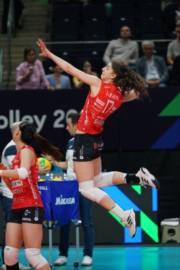 ISTANBUL, TURKIYE - Mayıs 03, 2025: Martyna Lukasik, Ulker Sports Arena 'da oynanan Imoco Volley Conegliano - Imoco Volley Conegliano Şampiyonlar Ligi Şampiyonlar Ligi 4.